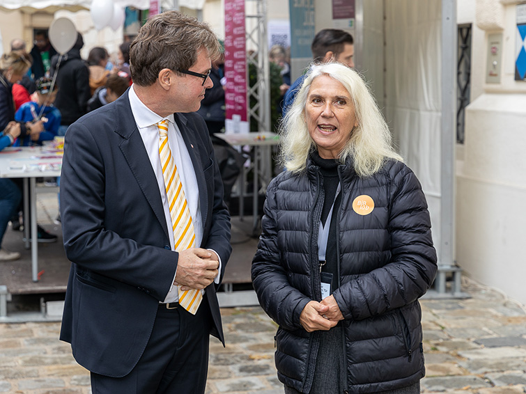 Das Bus-Labor am Minoritenplatz