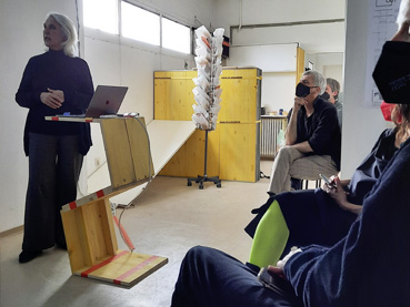 Foto von einer Präsentation im Grätzl-Labor beim Stadtsalon Bildung
