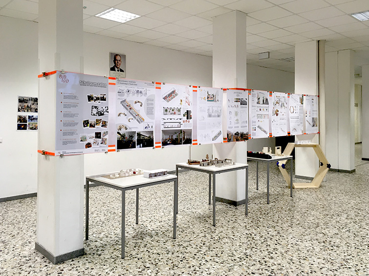 Ausstellung in der Aula der SMS 10